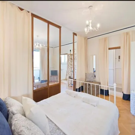 Apartment Blue Grand-tourist Rajska 4a Gdansk